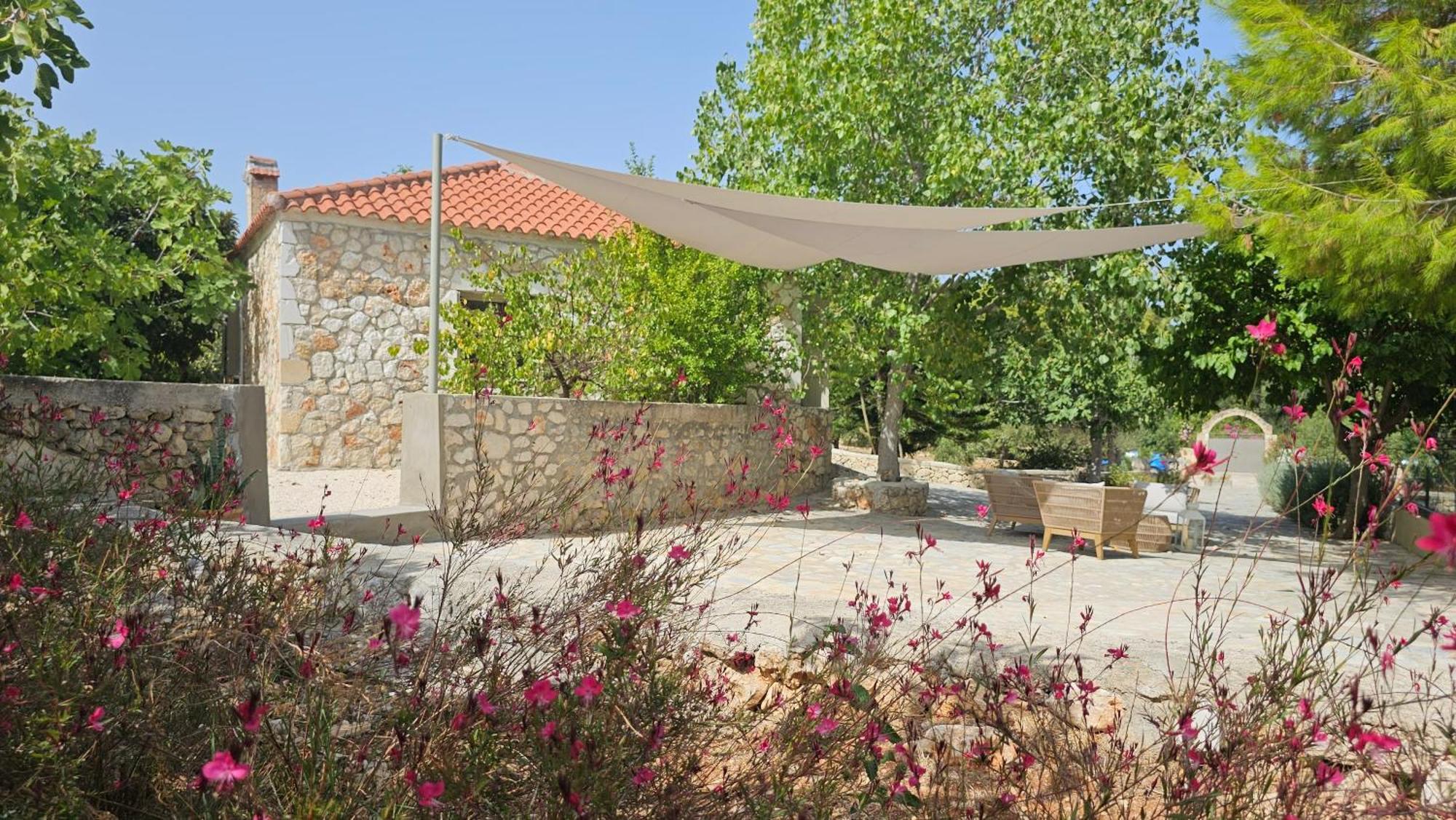 Ploes Luxury Cottages Peszáda Kültér fotó